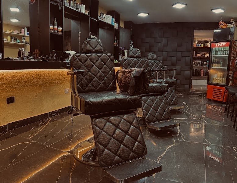 BARBEARIA COMENDADOR