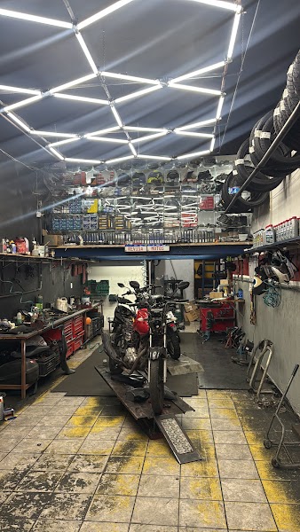 Revisa motos LTDA