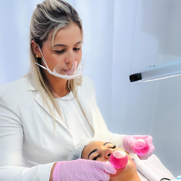 Sâmia Araújo - Limpeza de Pele em Guarujá: Limpeza de Pele e Peeling Químico