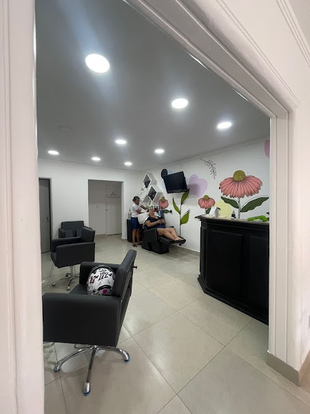 Studio Mais Que Bela