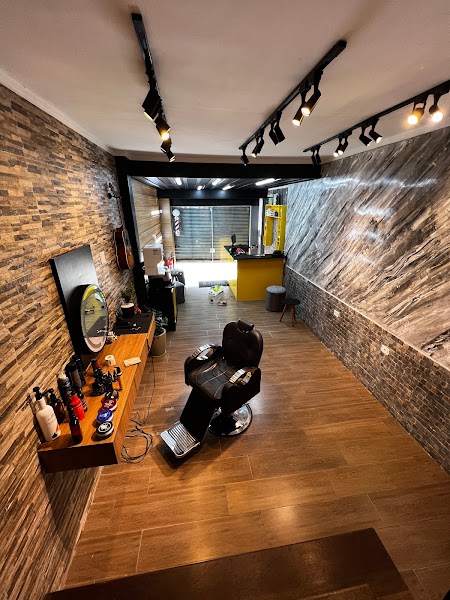 Natu's Barber Shop Casqueiro